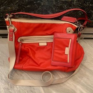 COACH F23903 EUC Daisy Spectator Vermillion Red Leather Bag w/matching coinpurse